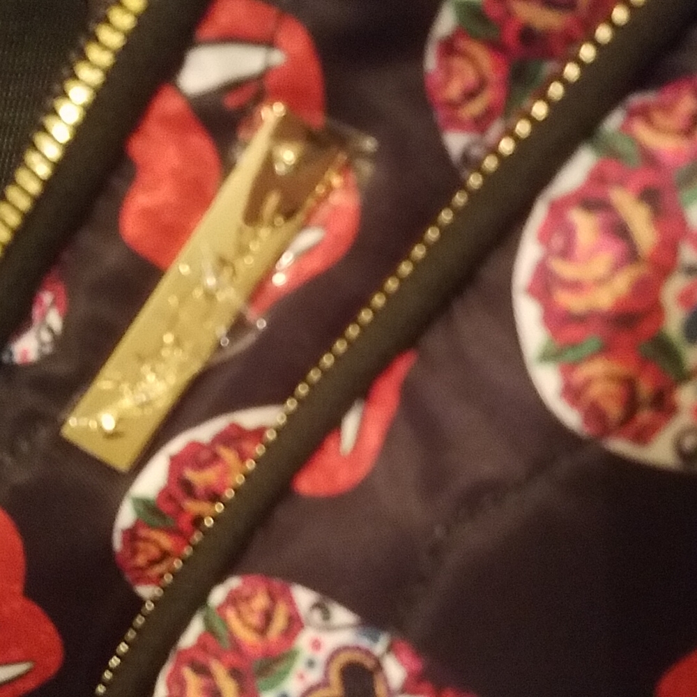 Betsey Johnson crossbody quilted nwt - Picture 6 of 6